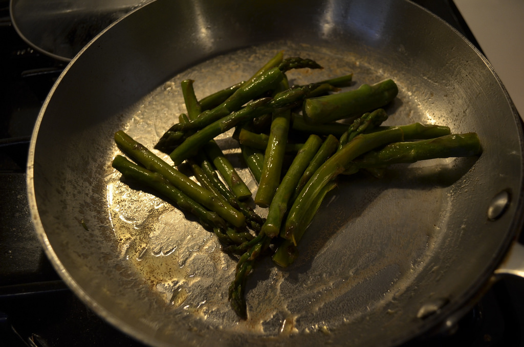 Asparagus in the sauté